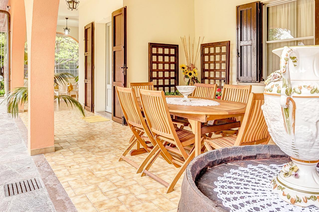 Agriturismo I Portici Гаттео-а-Маре Экстерьер фото